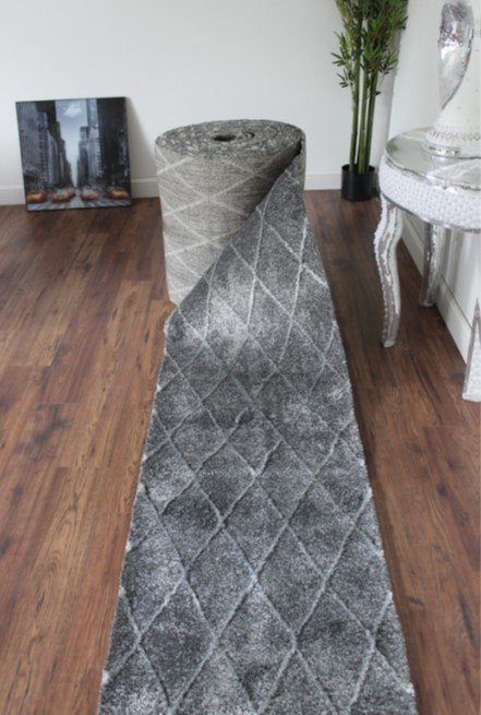 VZ440 Vernazza Stair Roll by RugGuy