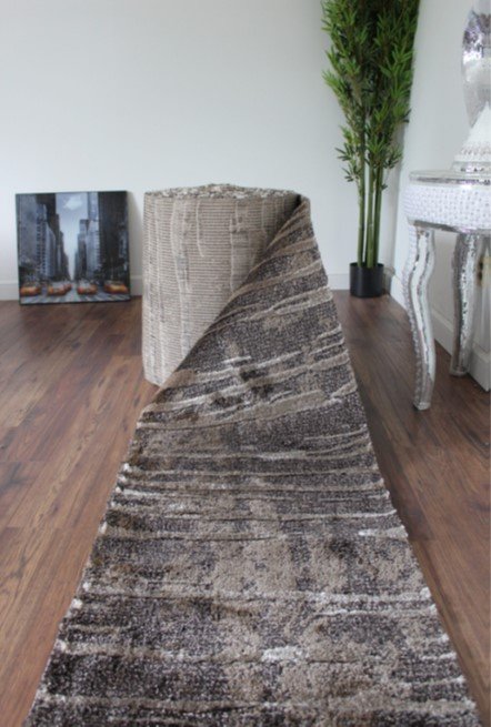 VZ610 Vernazza Stair Roll by RugGuy
